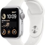 Apple Watch SE (2a geração) GPS, Smartwatch com caixa prateada de alumínio – 40 mm • Pulseira esportiva branca – Padrão
